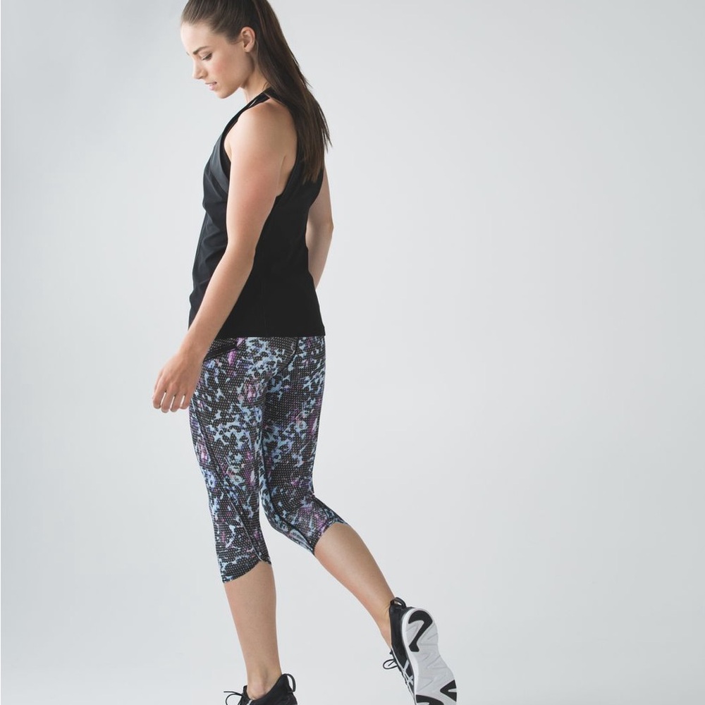 Lululemon Run: Top Speed Crop legging *Full-On Luxtreme XS  like new